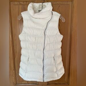 Athleta Downabout Goose Down Vest, White, Small